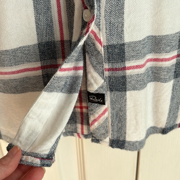 Rails Hunter Plaid Button Down Top. Size Small. - Picture 3 of 8